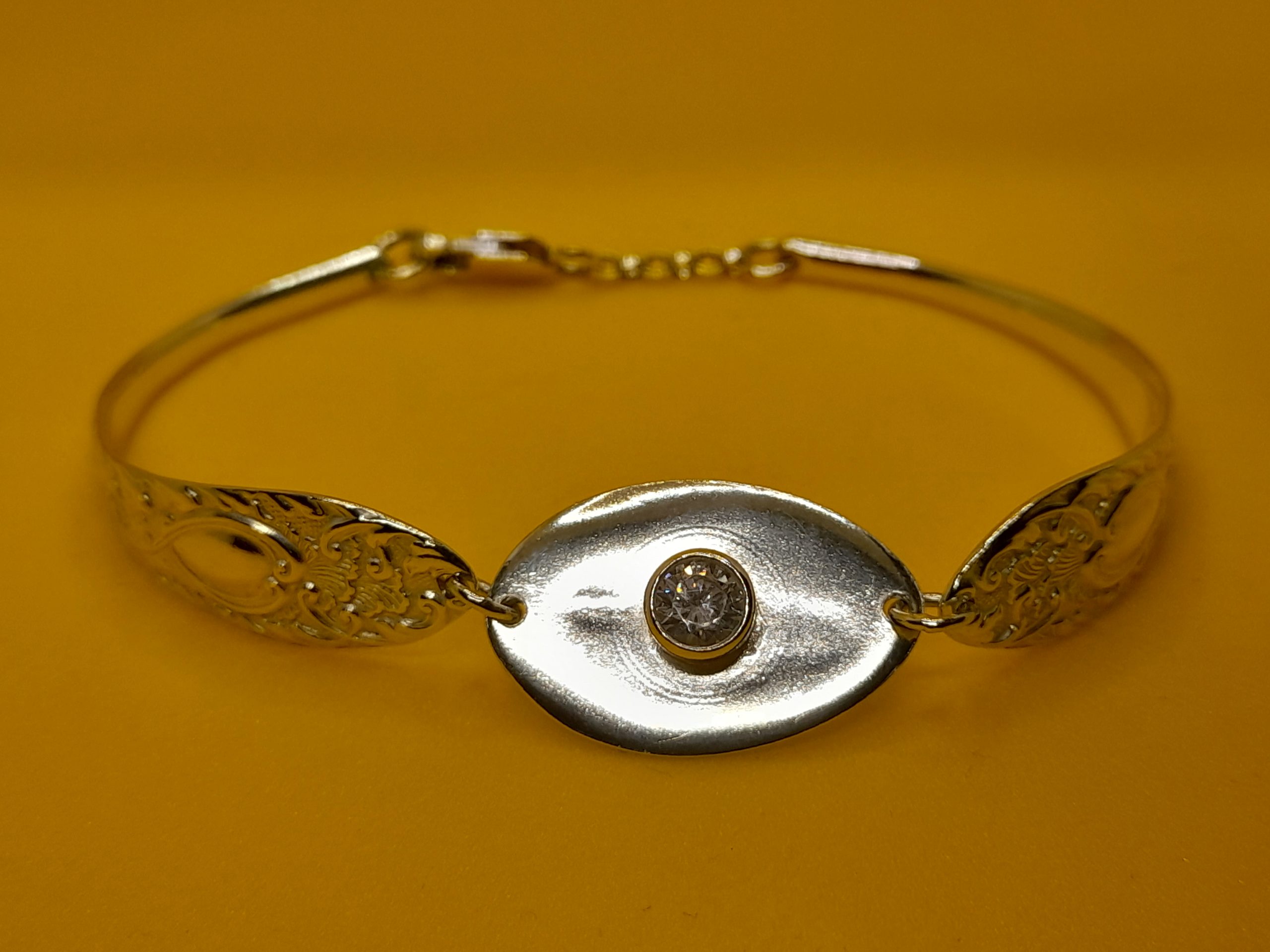 Sterling Silver Bracelet with Zirconia Gemstone