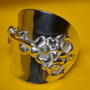 Floral handle Tea spoon Ring, from a Reed & Barton spoon