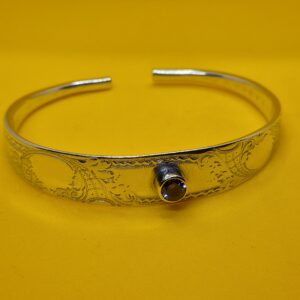 Sugartong Bracelet with Purple Zirconium Gemstone