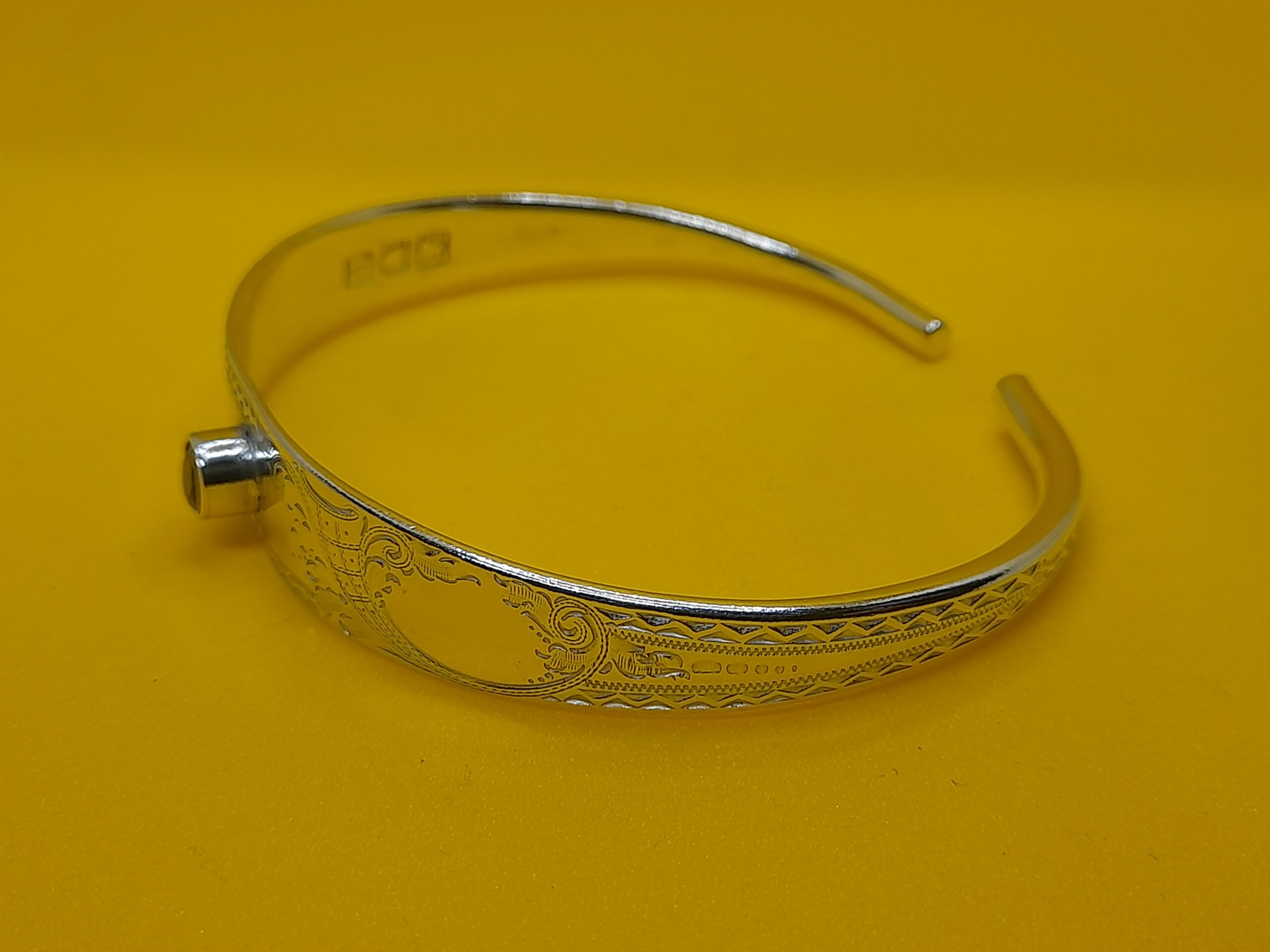 Sugartong Bracelet with Purple Zirconium Gemstone - Image 4