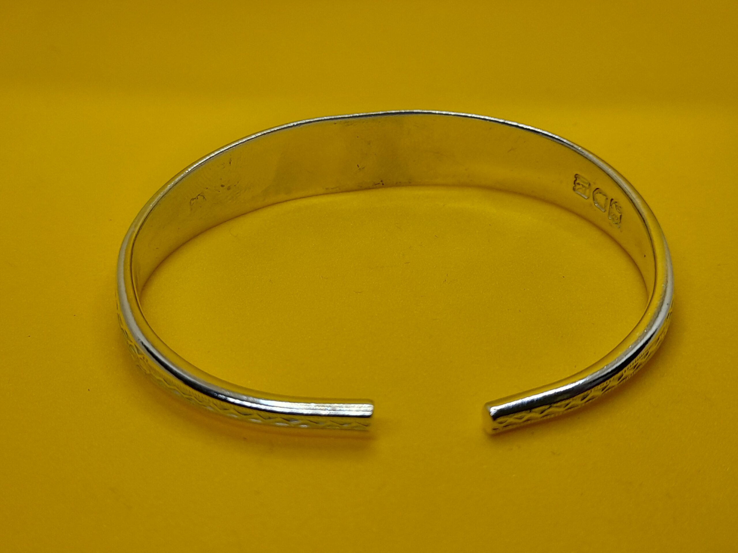 Sugartong Bracelet with Purple Zirconium Gemstone - Image 2