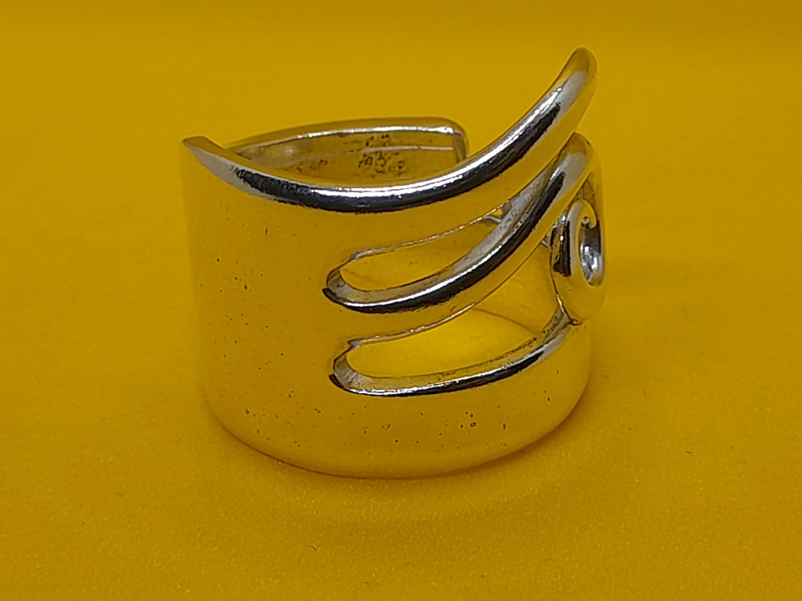 Silver Cake Fork Ring with Wave Design - Image 8